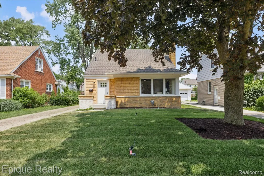 1808 W 12 Mile Road Royal Oak City MI 48073