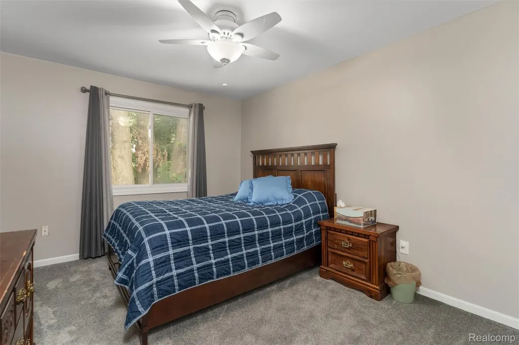 42161 Schoenherr Road Sterling Heights City MI 48313