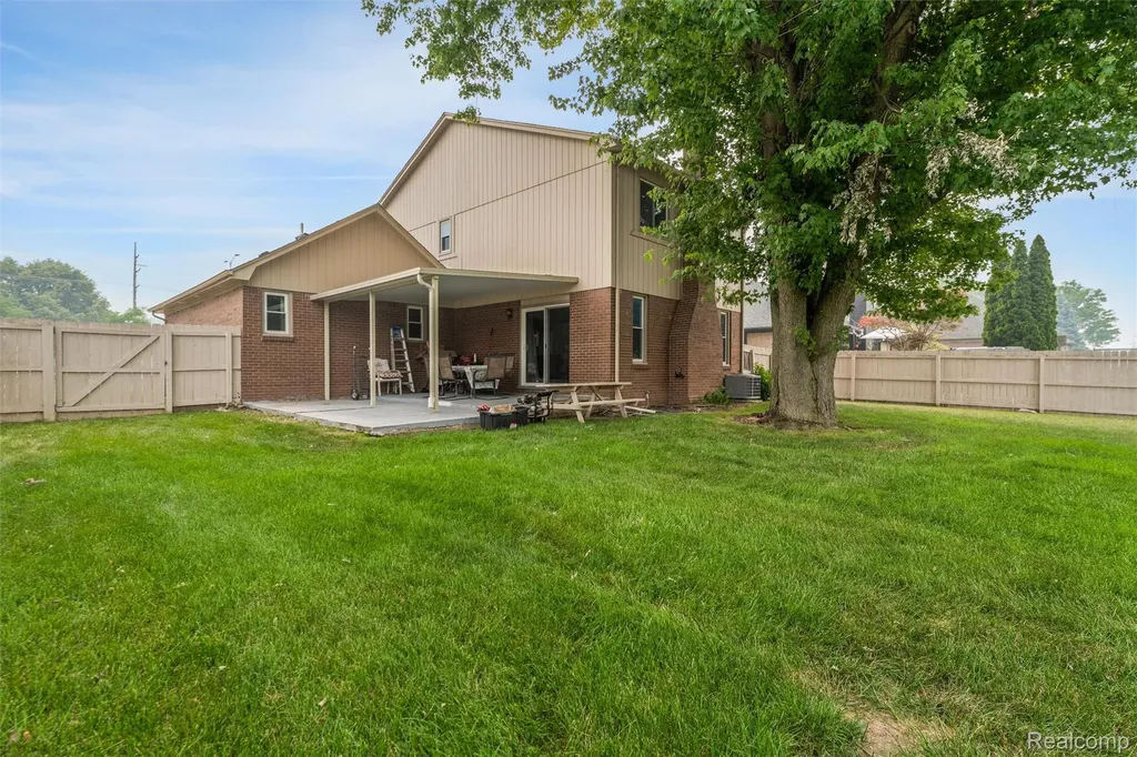 42161 Schoenherr Road Sterling Heights City MI 48313