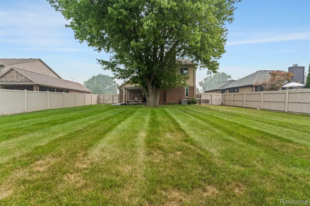 42161 Schoenherr Road Sterling Heights City MI 48313