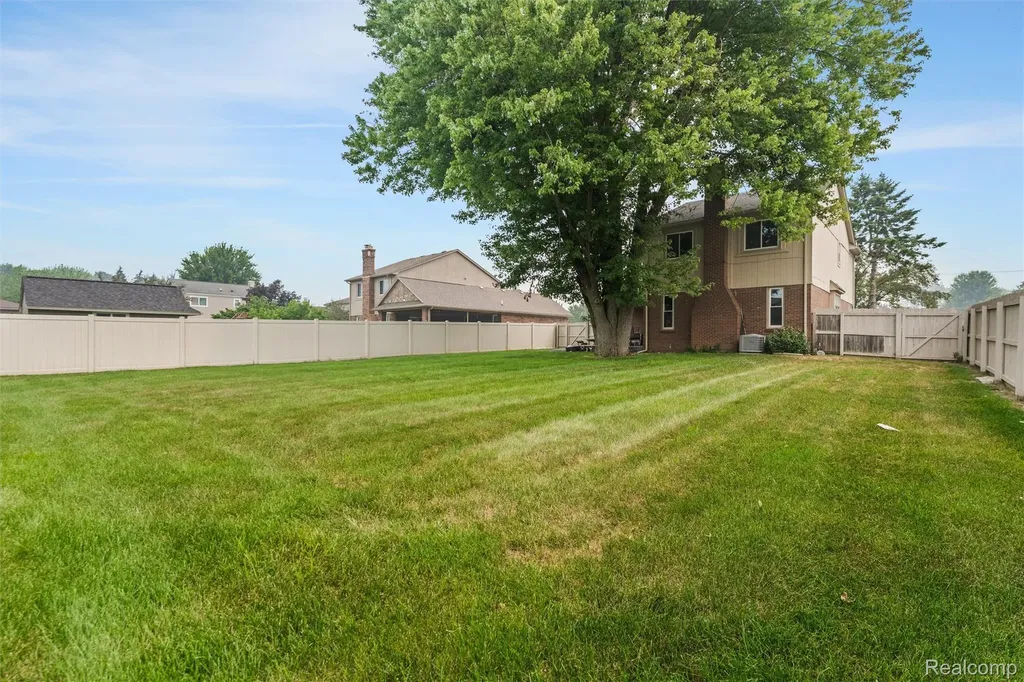 42161 Schoenherr Road Sterling Heights City MI 48313