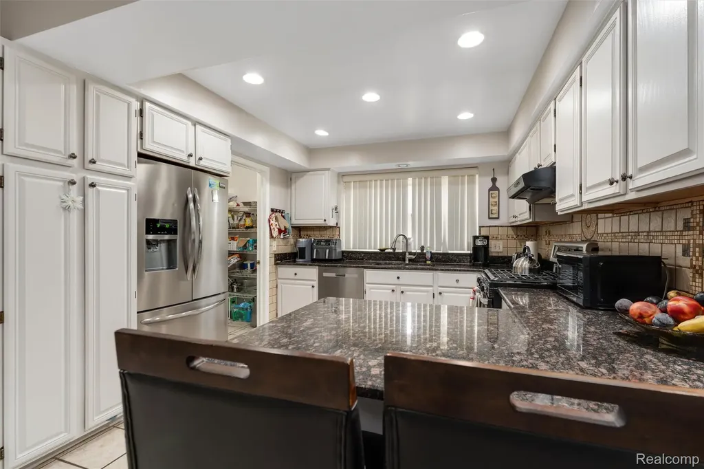 42161 Schoenherr Road Sterling Heights City MI 48313