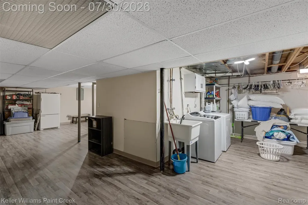21110 E Glen Haven Circle Novi City MI 48167