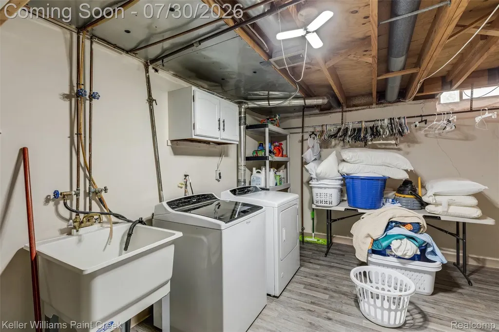 21110 E Glen Haven Circle Novi City MI 48167