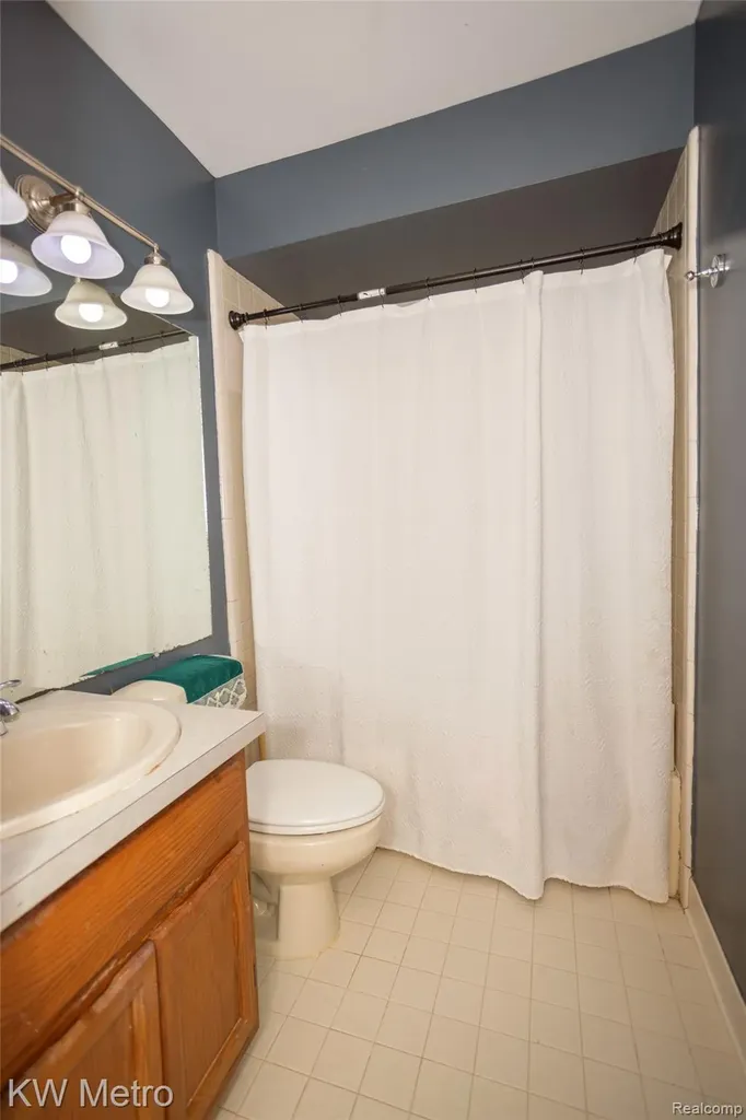 29948 Utica Road Roseville City MI 48066