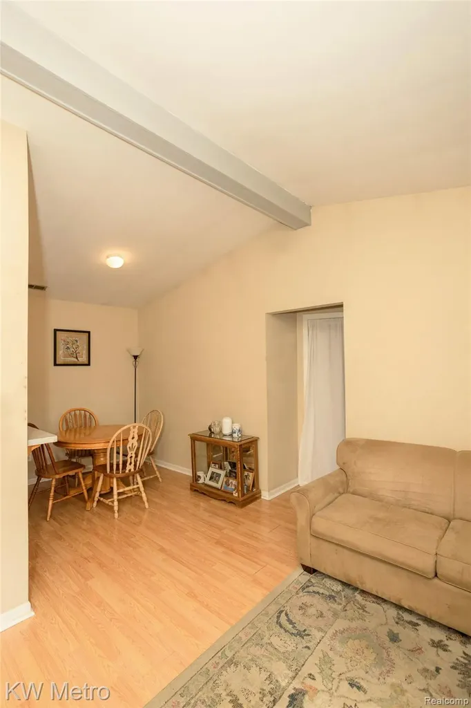 29948 Utica Road Roseville City MI 48066