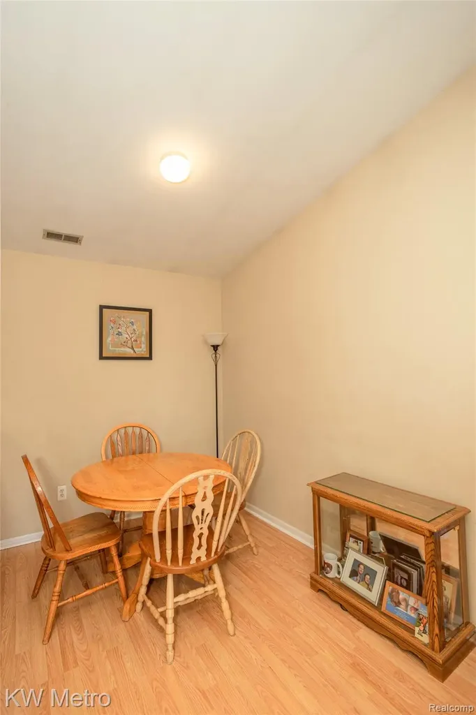 29948 Utica Road Roseville City MI 48066