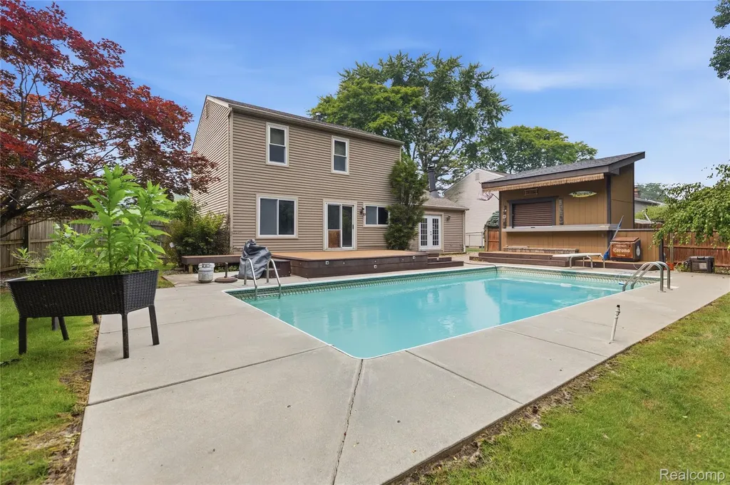 50309 Bellaire Drive Chesterfield Township MI 48047