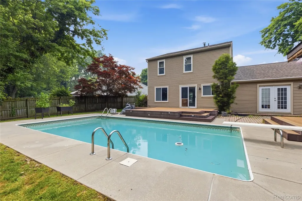 50309 Bellaire Drive Chesterfield Township MI 48047