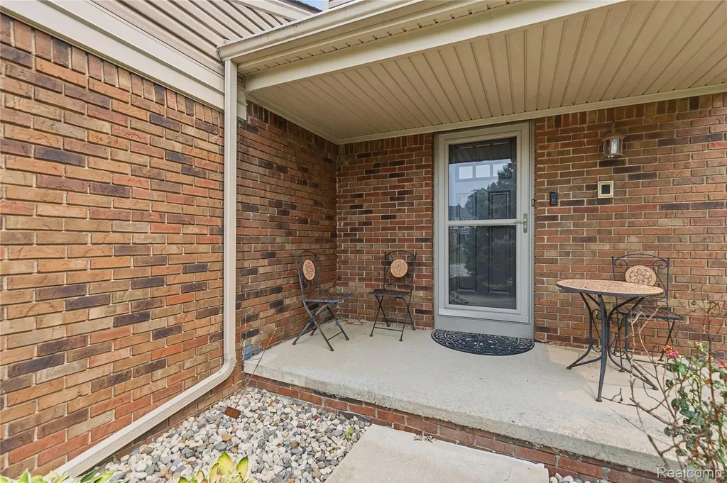50309 Bellaire Drive Chesterfield Township MI 48047