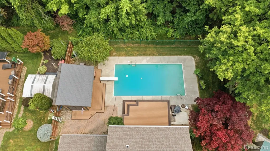 50309 Bellaire Drive Chesterfield Township MI 48047
