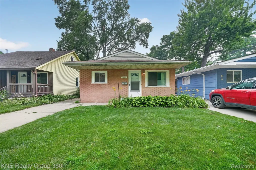 25507 Keeler Road Redford Charter Township MI 48239