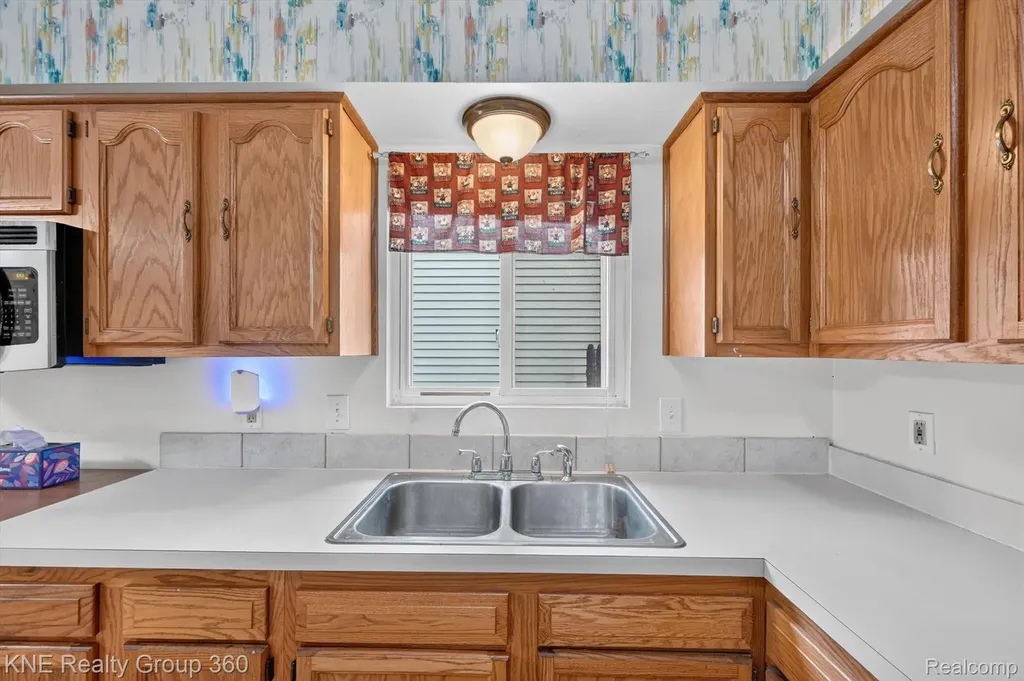 25507 Keeler Road Redford Charter Township MI 48239