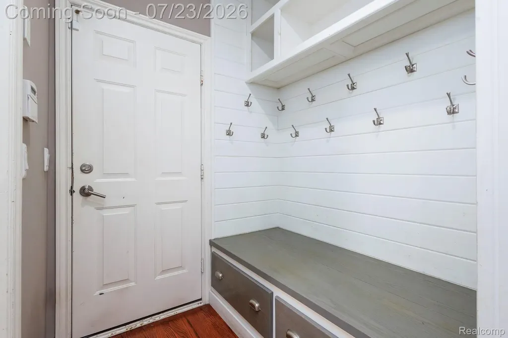 3276 Kern Road Orion Charter Township MI 48360