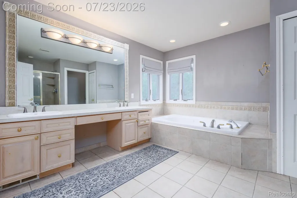 3276 Kern Road Orion Charter Township MI 48360