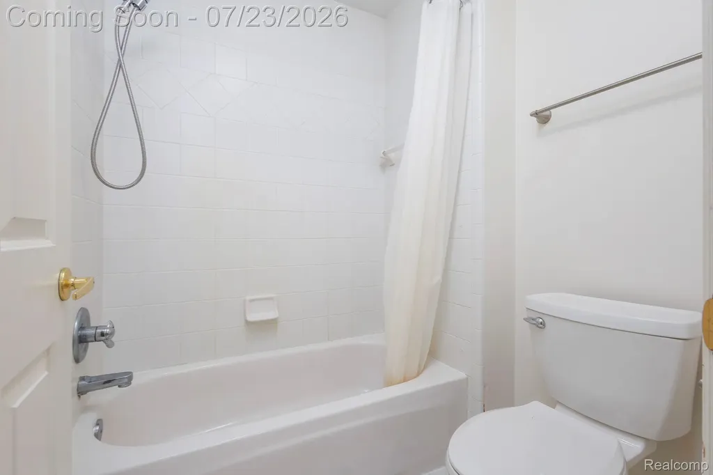 3276 Kern Road Orion Charter Township MI 48360