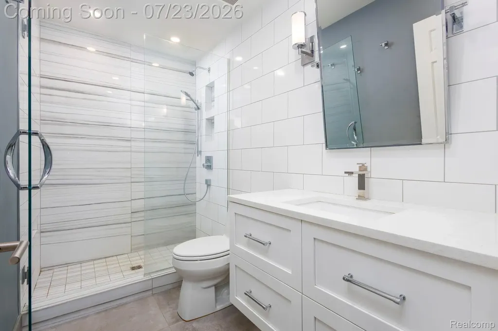 3276 Kern Road Orion Charter Township MI 48360