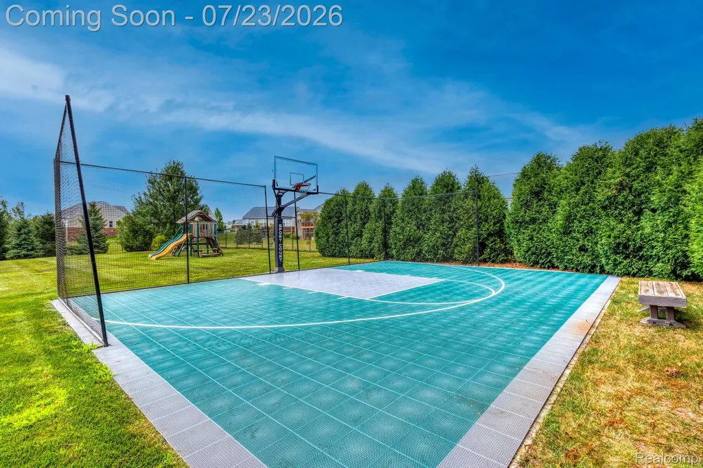 3276 Kern Road Orion Charter Township MI 48360