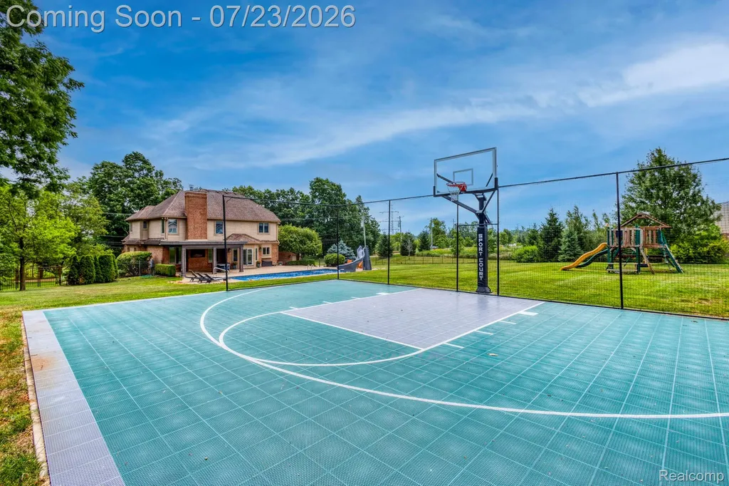 3276 Kern Road Orion Charter Township MI 48360