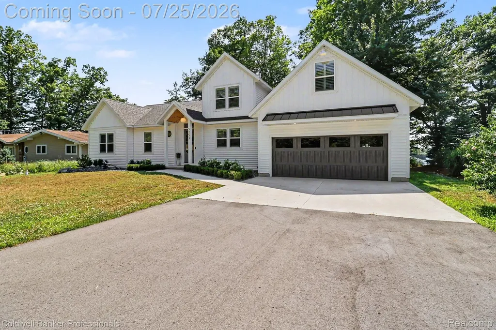 5253 W Lakeview Drive Pentwater Township MI 49449