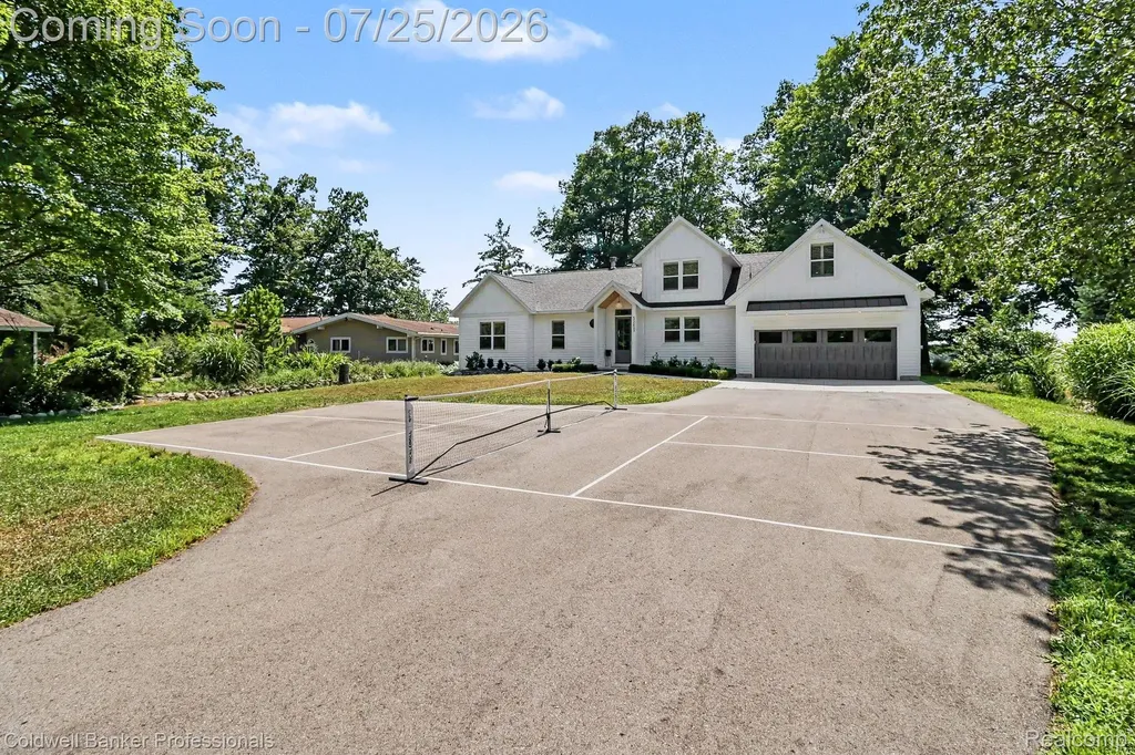 5253 W Lakeview Drive Pentwater Township MI 49449