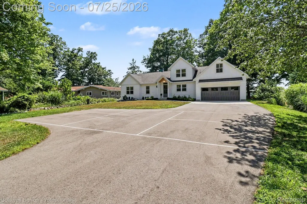 5253 W Lakeview Drive Pentwater Township MI 49449