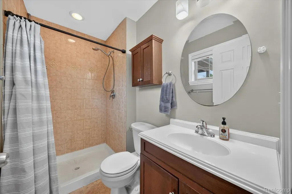 6409 Hollyhock Trail Green Oak Township MI 48116