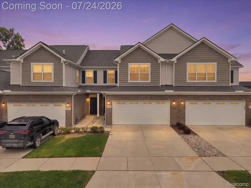 8678 Pioneer Street Washington Township MI 48094