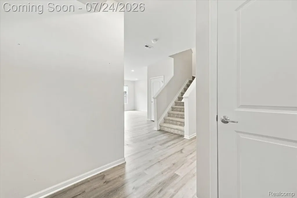8678 Pioneer Street Washington Township MI 48094