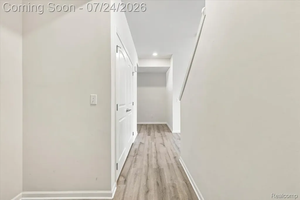 8678 Pioneer Street Washington Township MI 48094