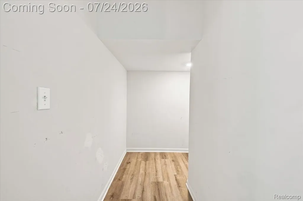 8678 Pioneer Street Washington Township MI 48094