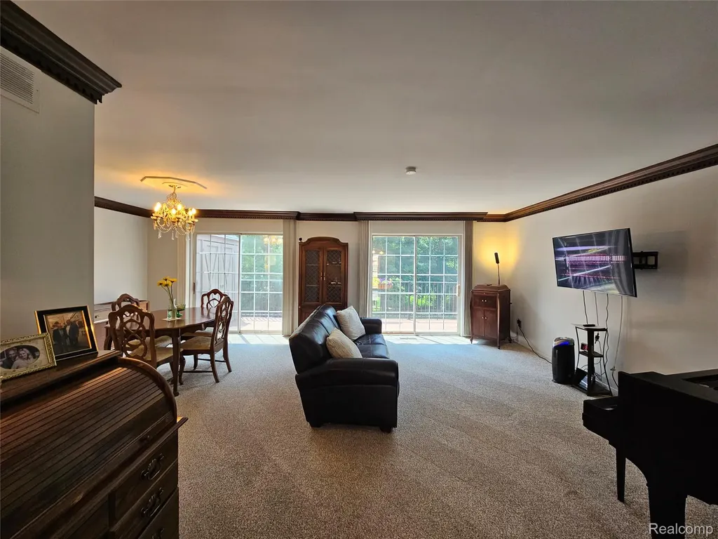 1437 Lantern Lane Rochester Hills City MI 48306