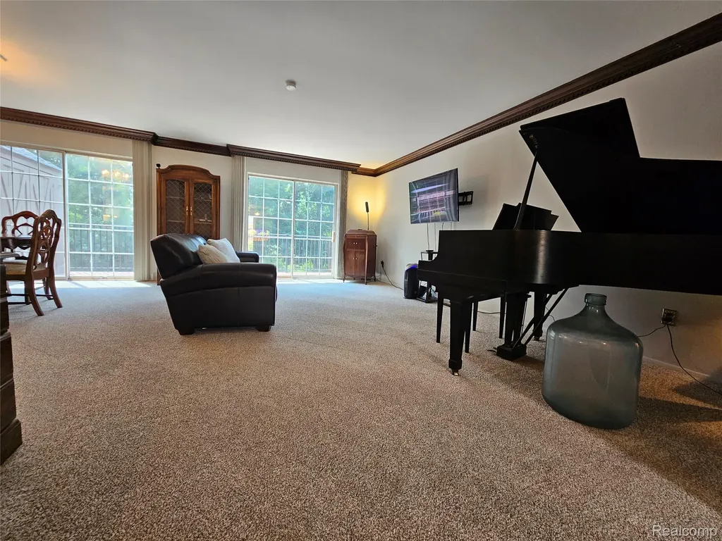 1437 Lantern Lane Rochester Hills City MI 48306