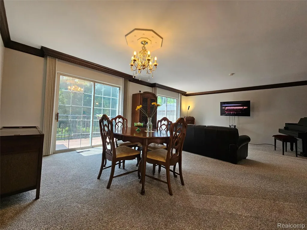 1437 Lantern Lane Rochester Hills City MI 48306