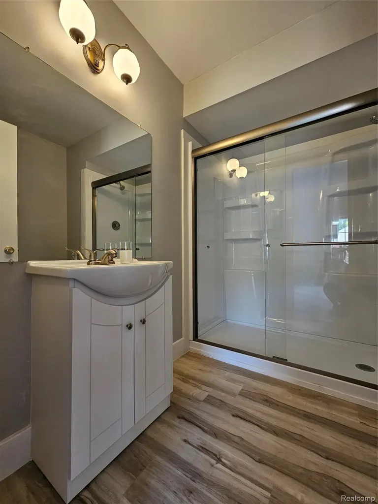 1437 Lantern Lane Rochester Hills City MI 48306