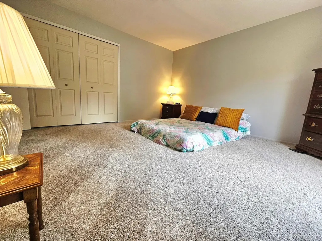 1437 Lantern Lane Rochester Hills City MI 48306