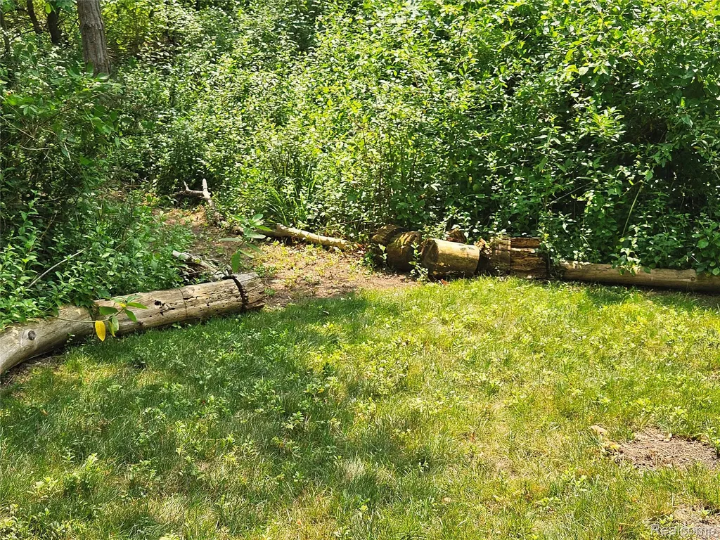 1437 Lantern Lane Rochester Hills City MI 48306