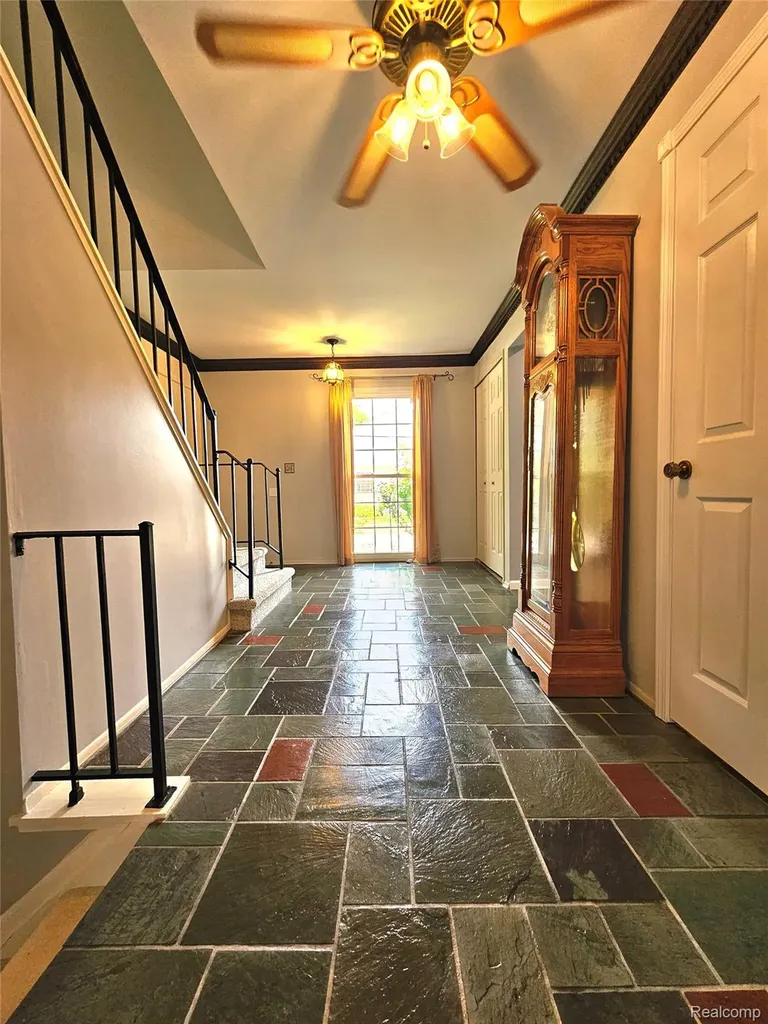 1437 Lantern Lane Rochester Hills City MI 48306