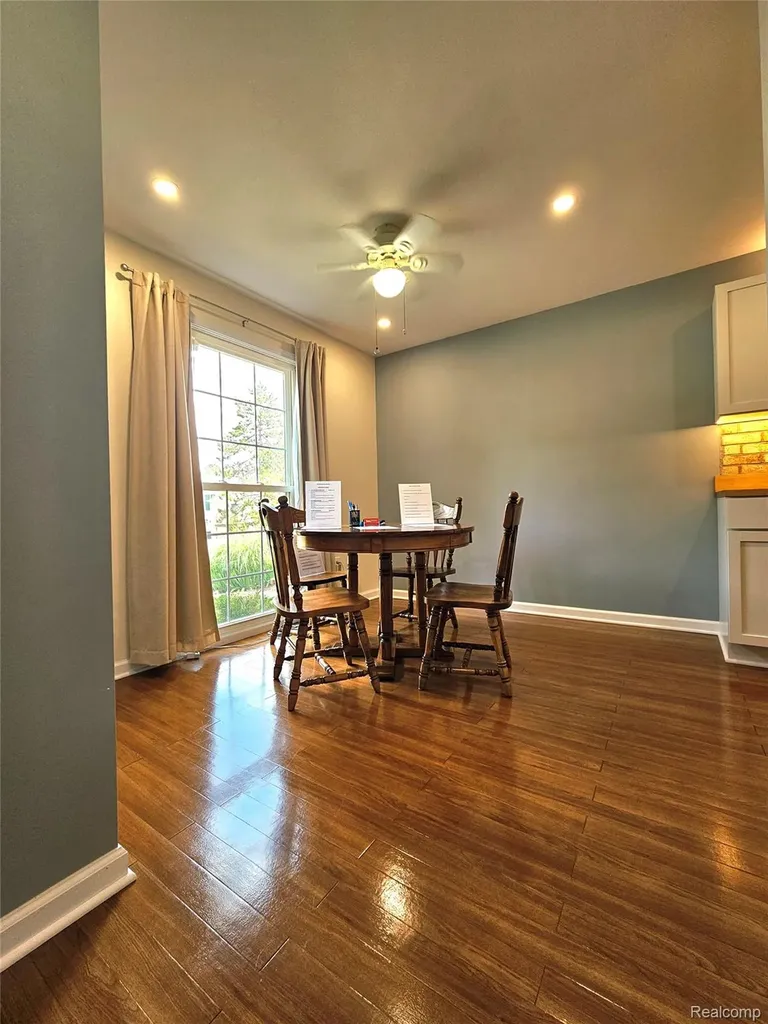 1437 Lantern Lane Rochester Hills City MI 48306