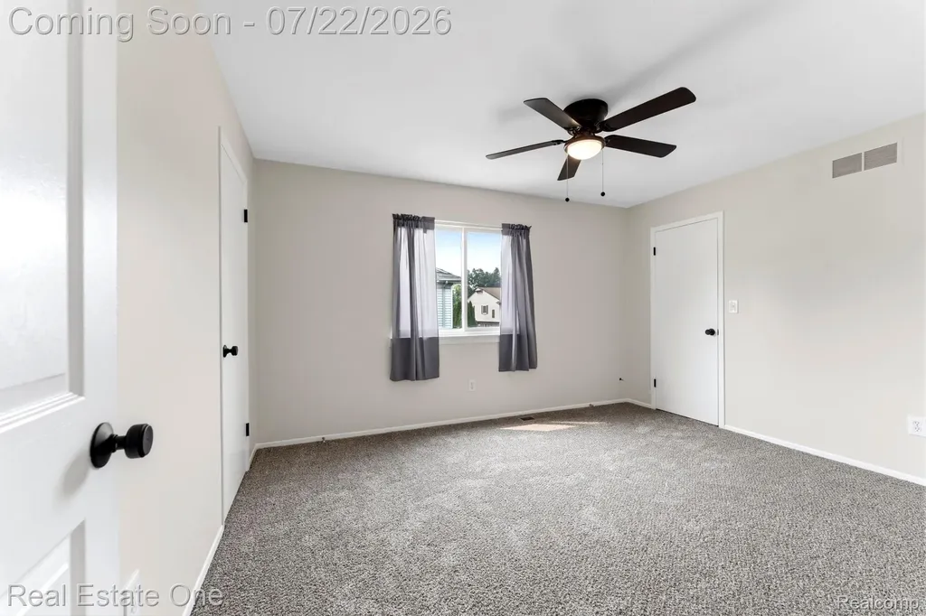 15588 Dupage Boulevard Taylor City MI 48180