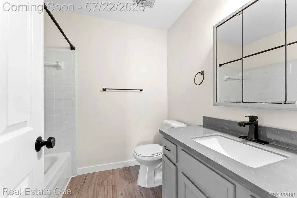 15588 Dupage Boulevard Taylor City MI 48180