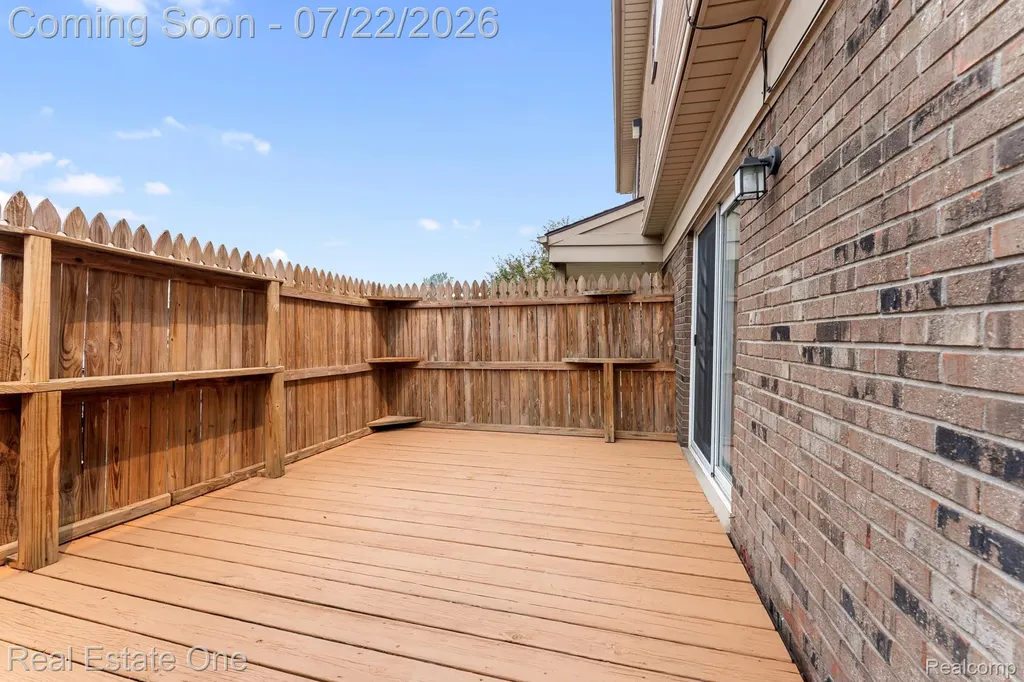 15588 Dupage Boulevard Taylor City MI 48180