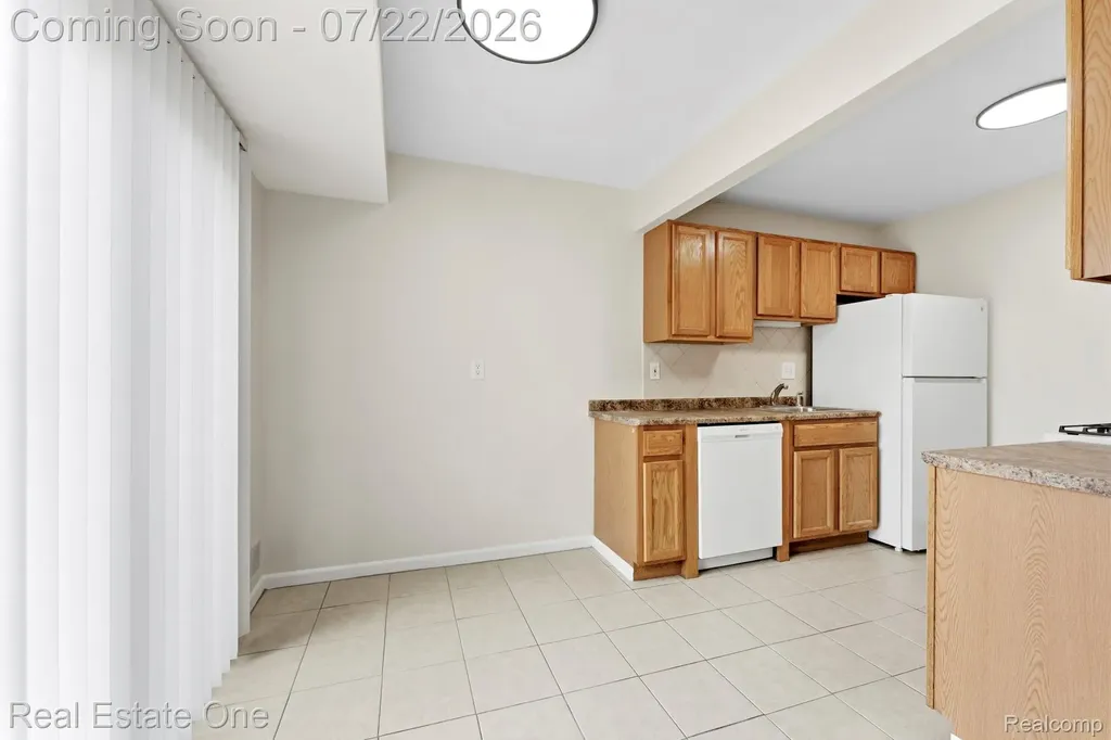 15588 Dupage Boulevard Taylor City MI 48180