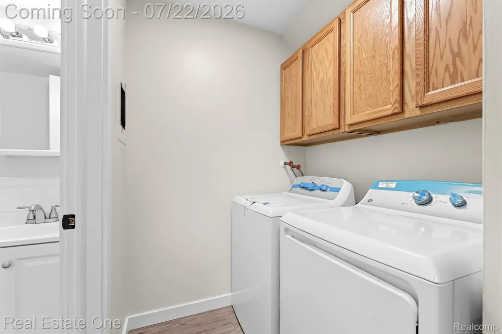 15588 Dupage Boulevard Taylor City MI 48180