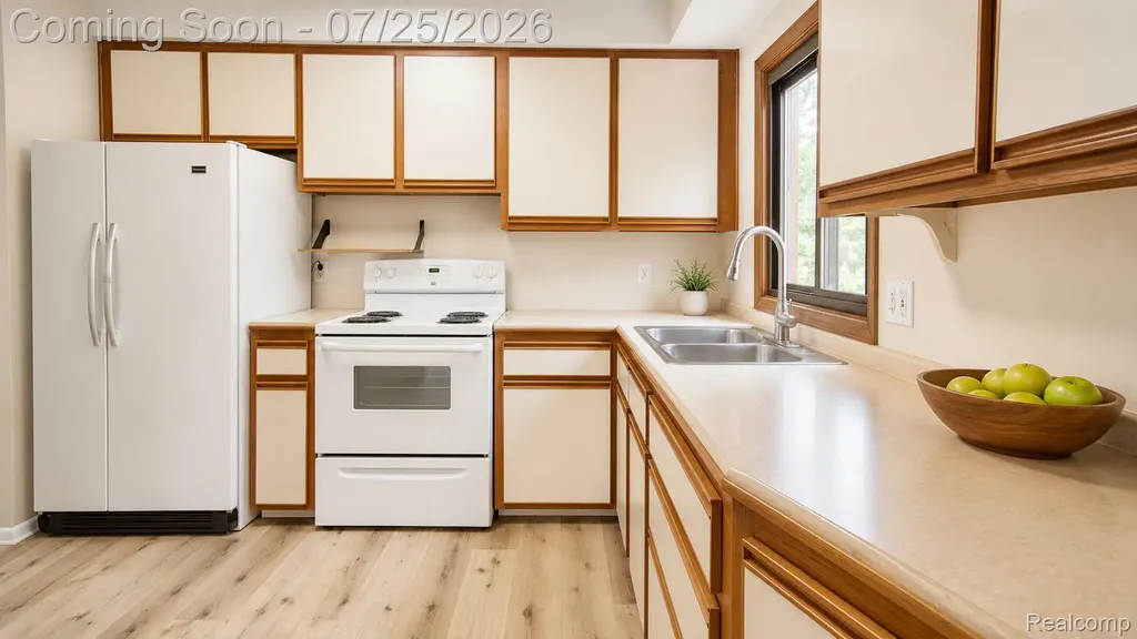 5783 Cambrook Lane Waterford Charter Township MI 48329