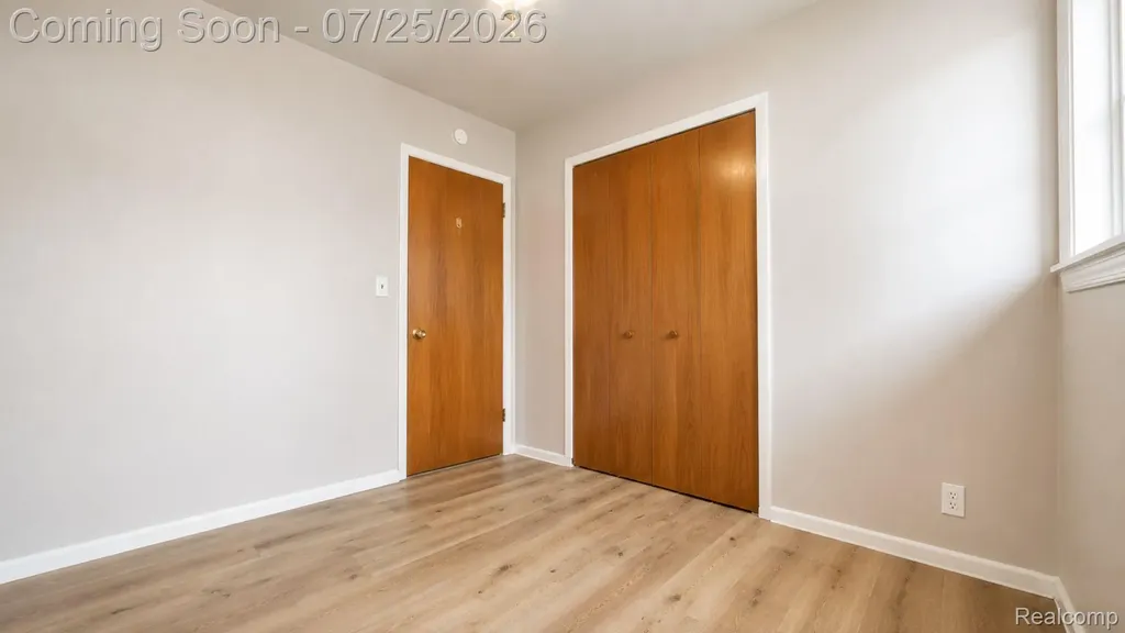 5783 Cambrook Lane Waterford Charter Township MI 48329