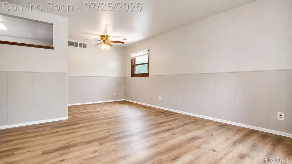5783 Cambrook Lane Waterford Charter Township MI 48329