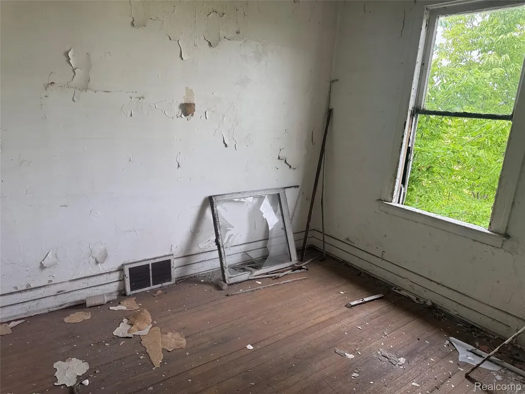 7360 Georgia Street Detroit City MI 48213