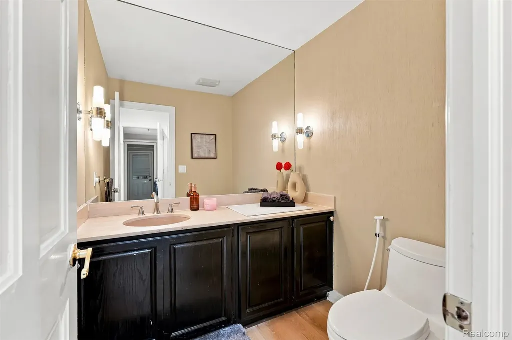 5 Timberlane Court Dearborn City MI 48126