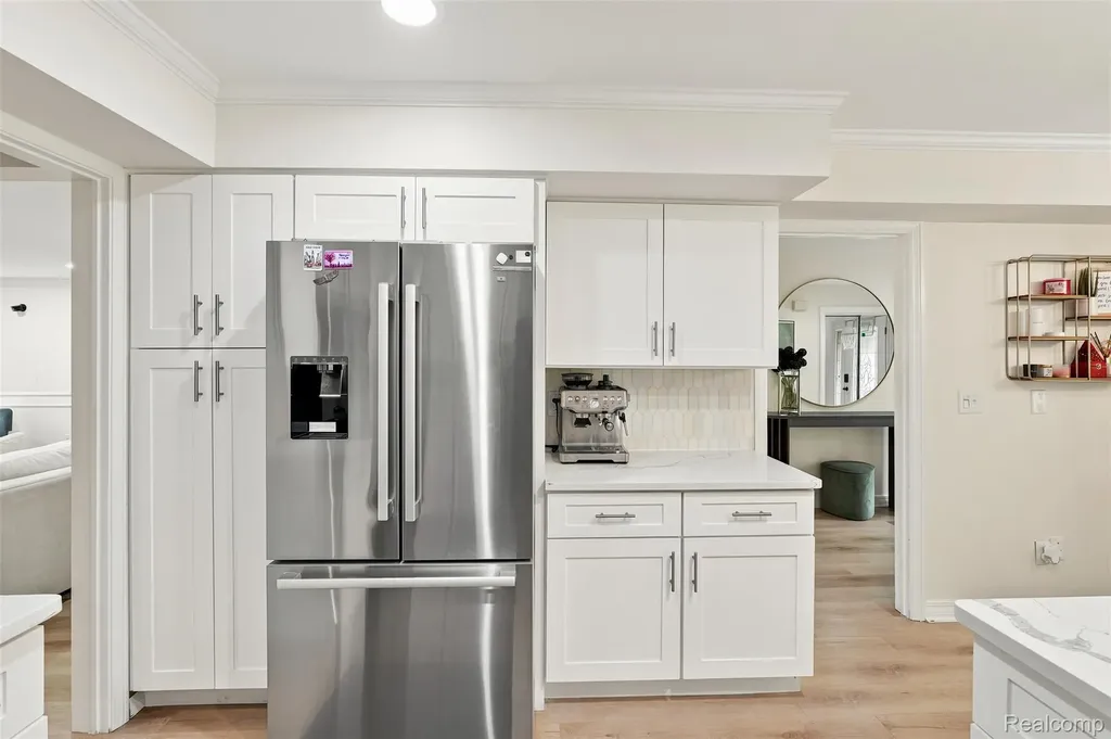 5 Timberlane Court Dearborn City MI 48126